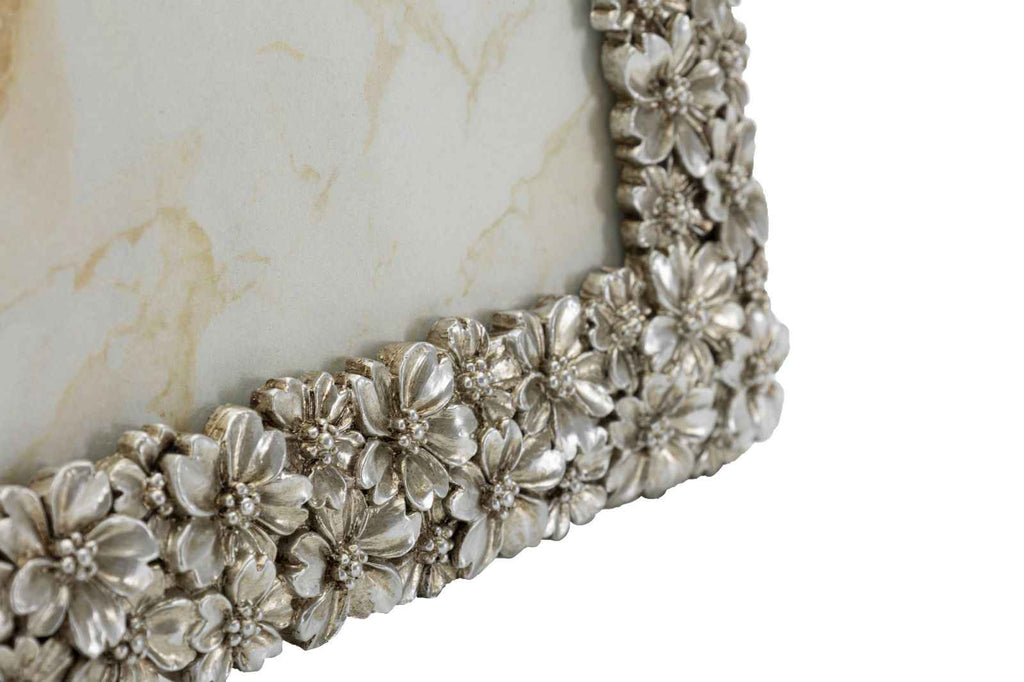 Cornice Flowy Cm 26,2X1,7X31 Misura Interna Cm 20X25