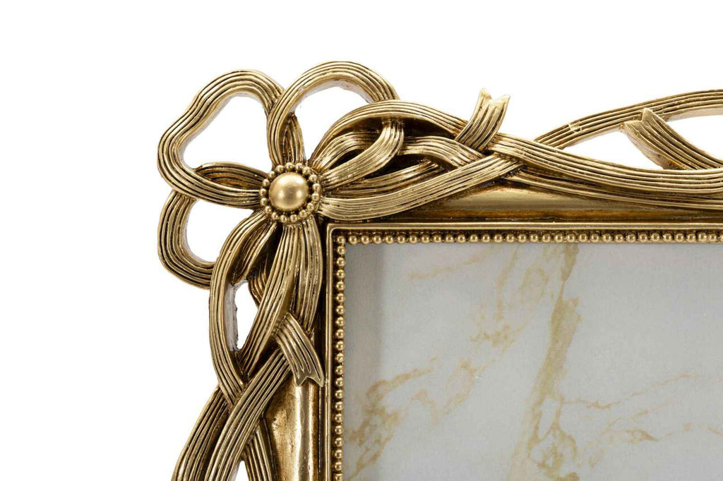 Cornice Knot Cm 29X2,4X33,6 Misura Interna Cm 20X25 Elegante