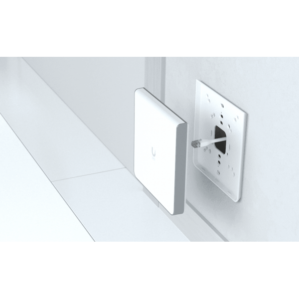 Ubiquiti - U6-Enterprise-IW - Wall-Plate Tri-Band Wi-Fi 6E Access Point, 1x Data-in: GbE RJ45 port, 4x Data-out: GbE RJ45 ports, 573.5 Mbps at 2.4GHz (2x2) + 4800 Mbps at 5GHz (4x4) + 4800 Mbps at 6GH [U6-Enterprise-IW]