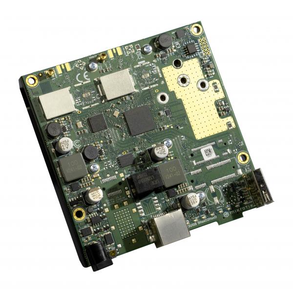 RouterBOARD L11UG-5HaxD (RouterOS L4), International version [L11UG-5HaxD]