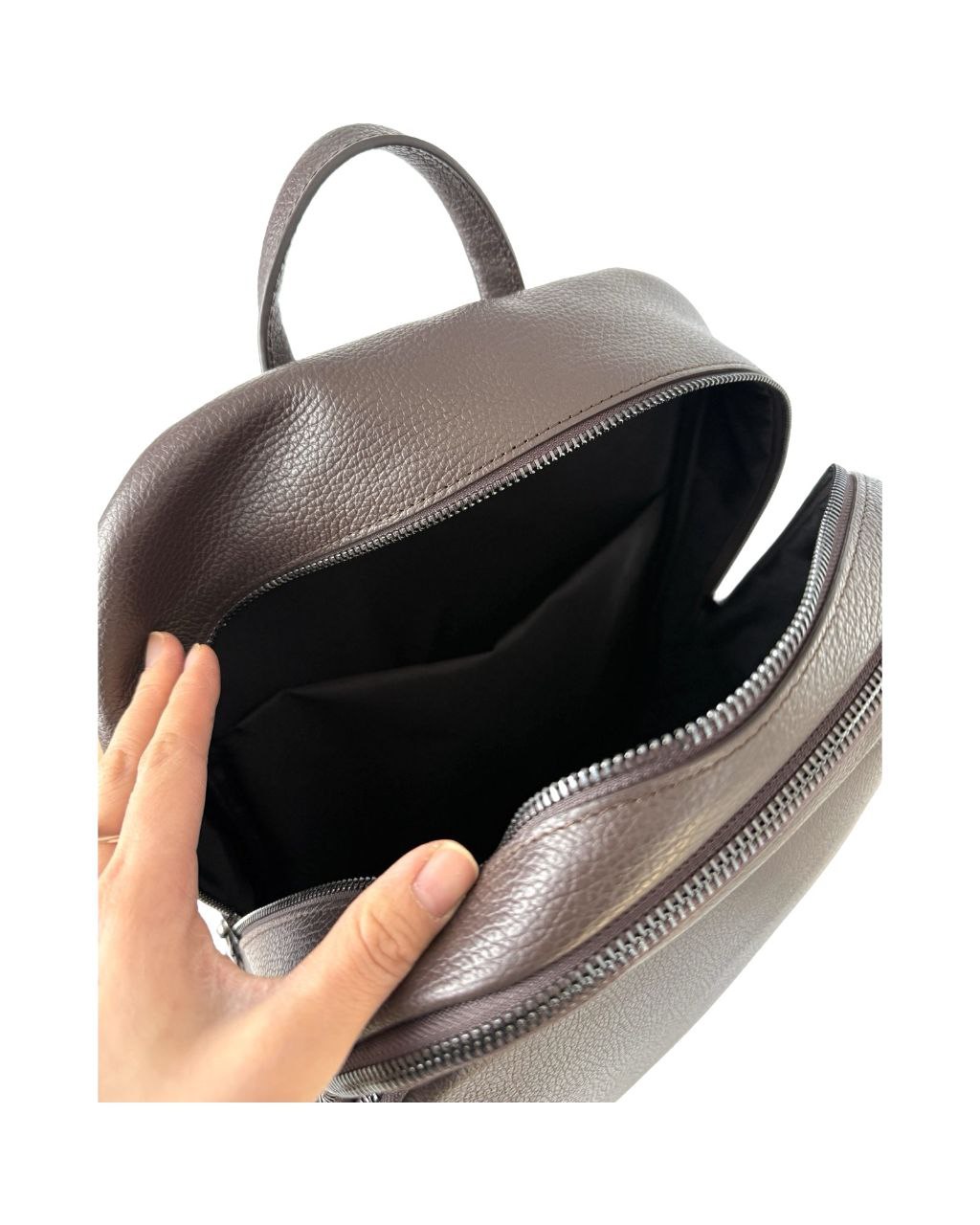 Florentine Leather Backpack – Elegance and Functionality