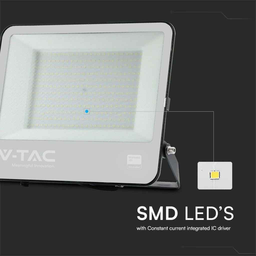 Faro LED 200W Chip Samsung Nero 6500K IP65 con Cavo 1m