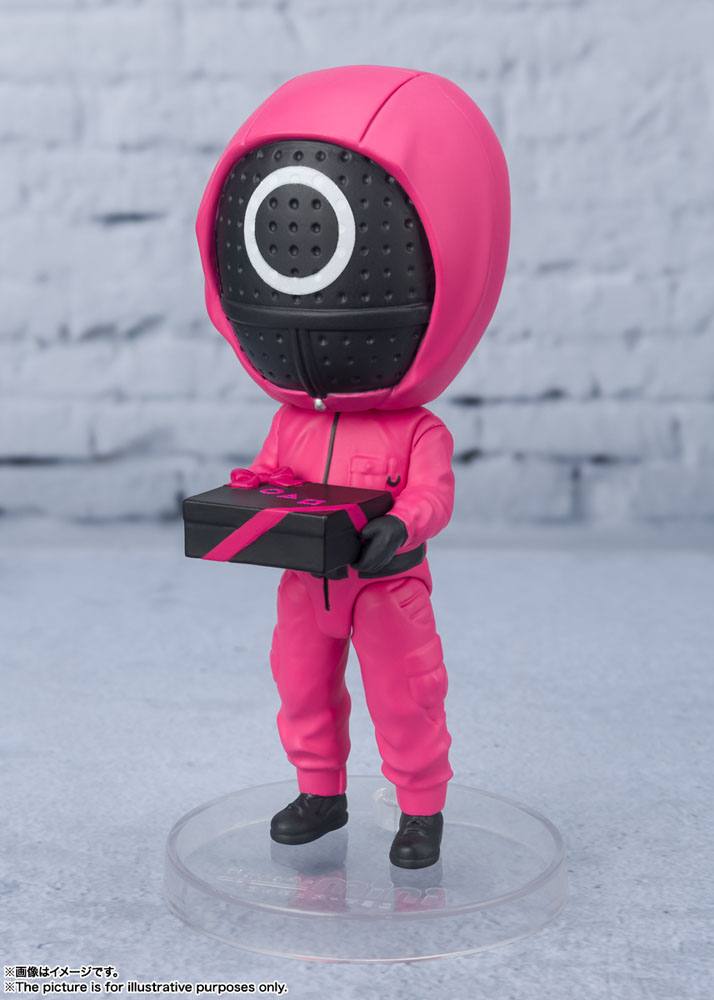 Squid Game : Figuarts mini Masked Worker Figure 9 cm