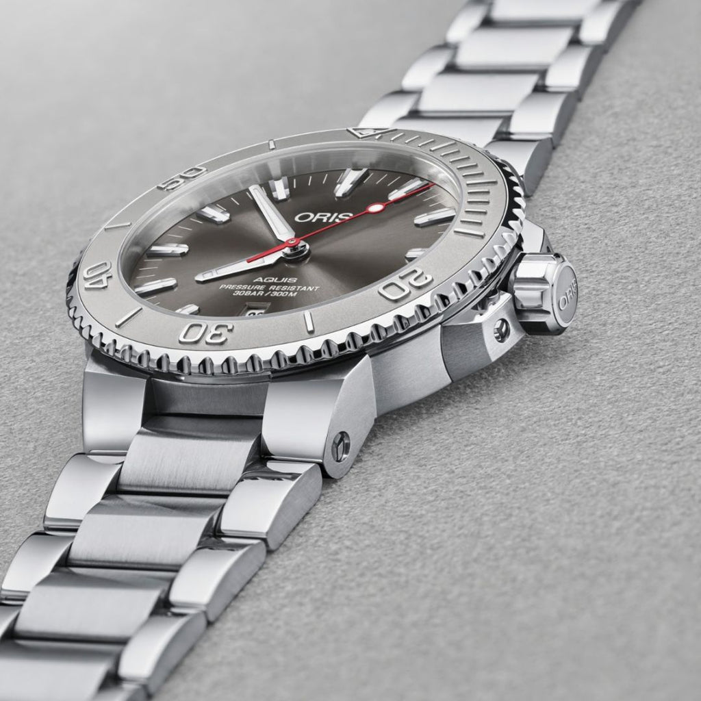Oris Aquis Date Automatic Swiss Made Grigio 43.5mm – 01 733 7789 4153-07 8 23 04PEB