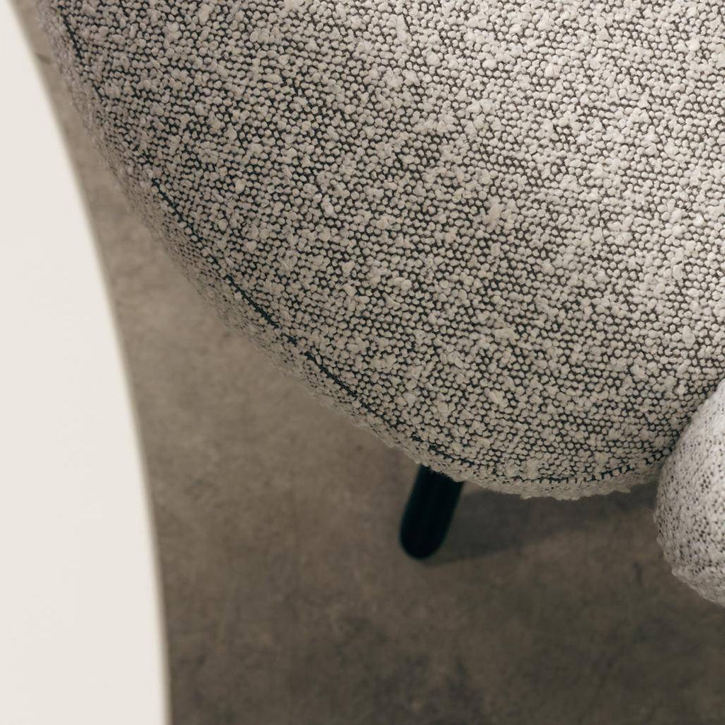 Poltrona girevole FINEST, grigio, forme arrotondate