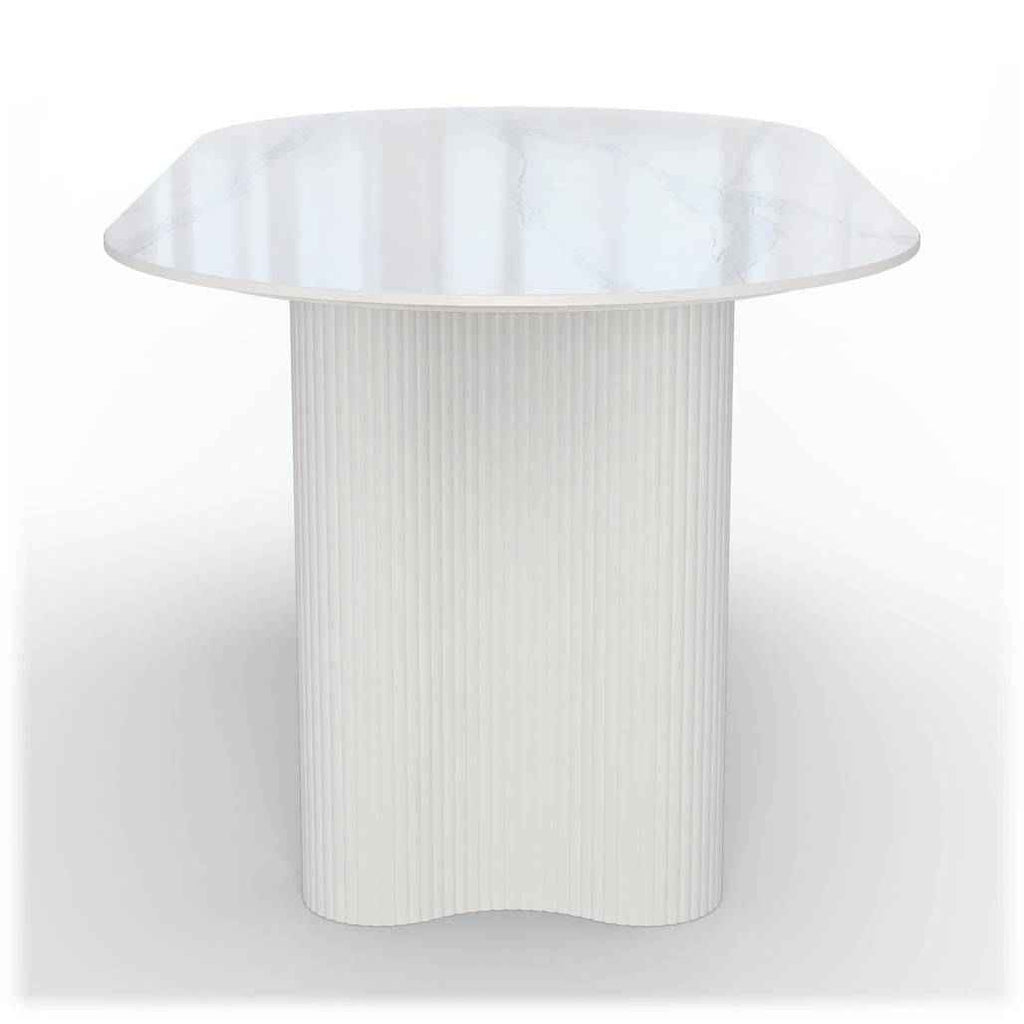 Tavolo da pranzo ovale POELA, effetto marmo bianco