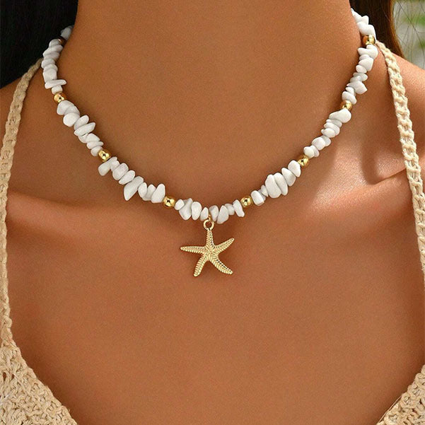 Collana con clavicola in ciottoli irregolari e motivo a stella marina