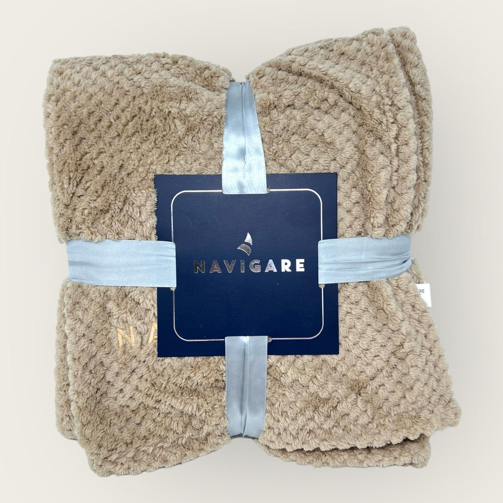 Navigare Plaid In Soffice Coral Tinta Unita Con Ricamo Disponibile 1 - 1-1/2 - 2 Posti 6 Colori  Art. Canazei