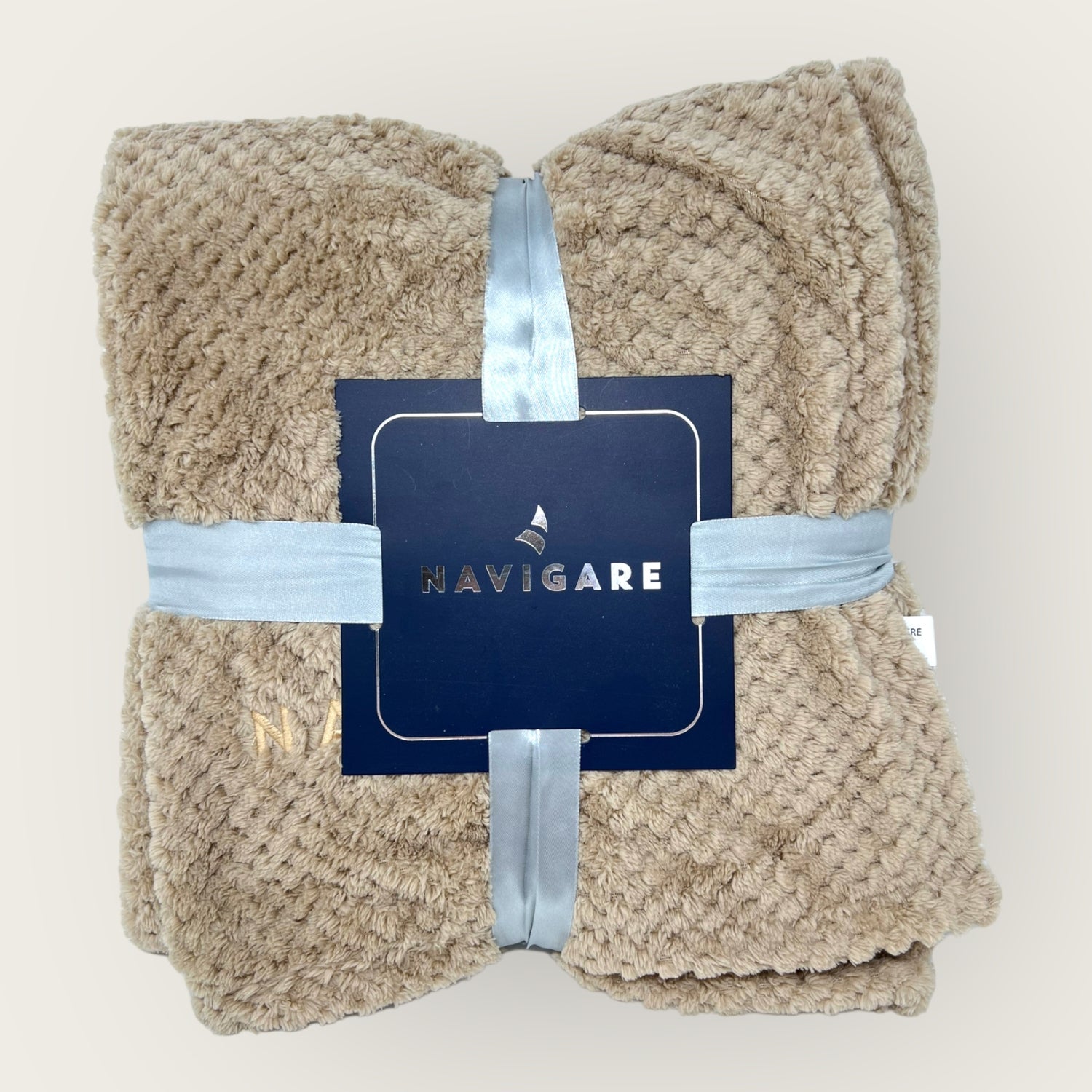 Navigare Plaid In Soffice Coral Tinta Unita Con Ricamo Disponibile 1 - 1-1/2 - 2 Posti 6 Colori  Art. Canazei