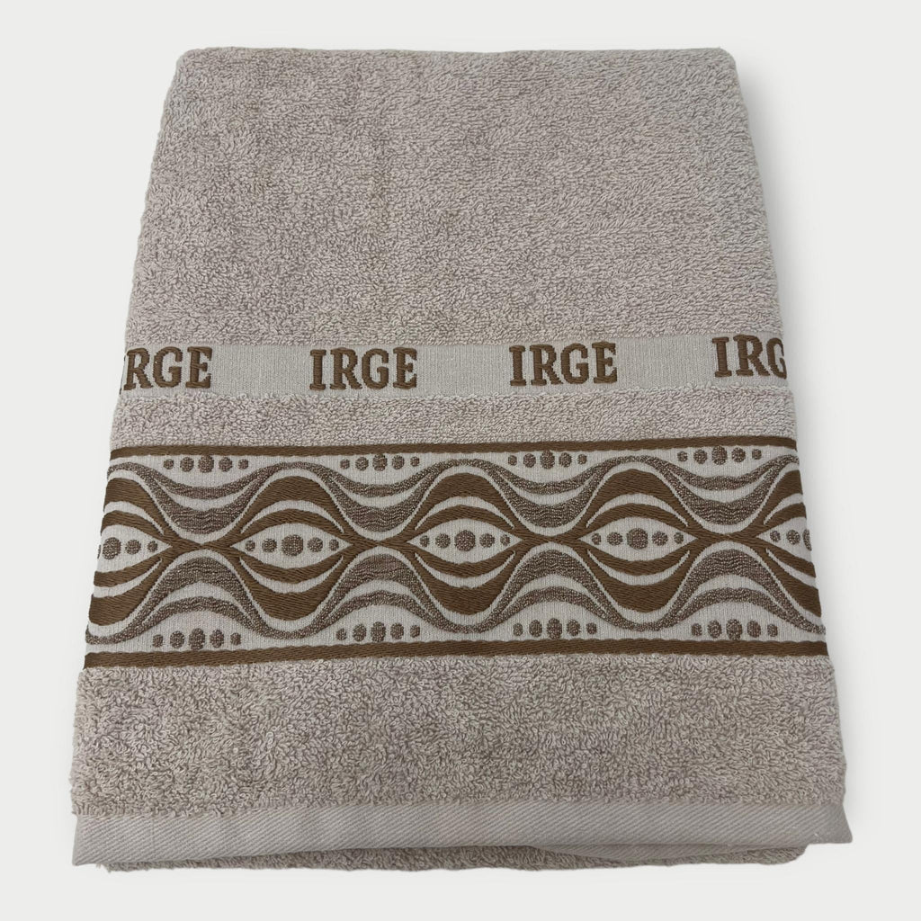 Irge Ospite E Asciugamano Spugna 100% Cotone Con Balza In Tinta Ricamata Art. Adele