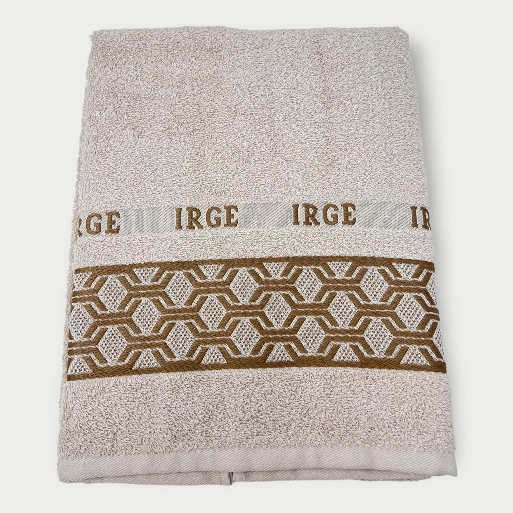 Irge Ospite E Asciugamano Spugna 100% Cotone Con Balza In Tinta Ricamata Art. Soraya