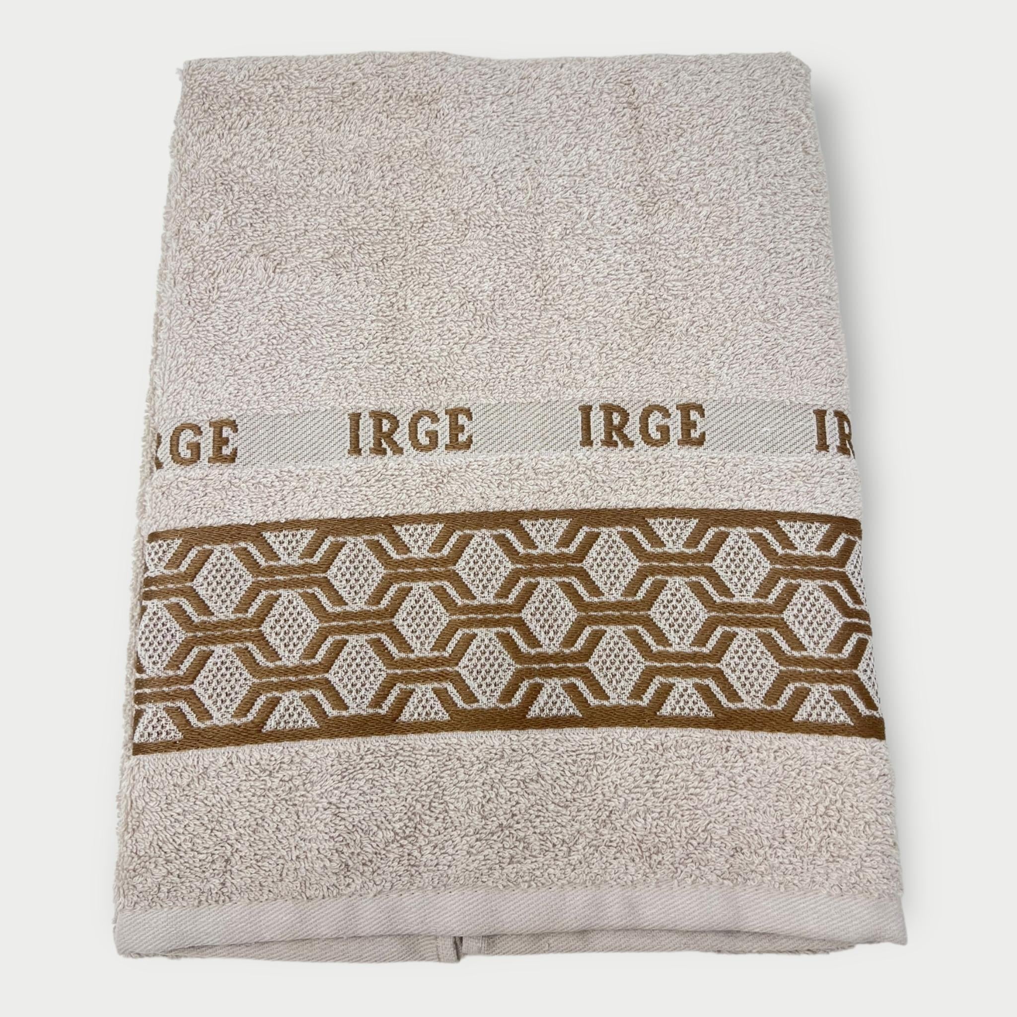 Irge Ospite E Asciugamano Spugna 100% Cotone Con Balza In Tinta Ricamata Art. Soraya