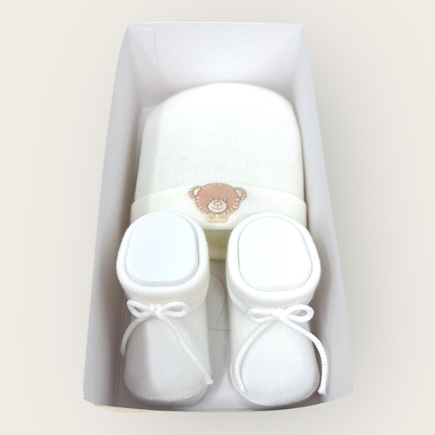 Mafer Baby Set 2 Pezzi Cappello + Calzino Con Applicazione In Cotone  Art. Wse7520