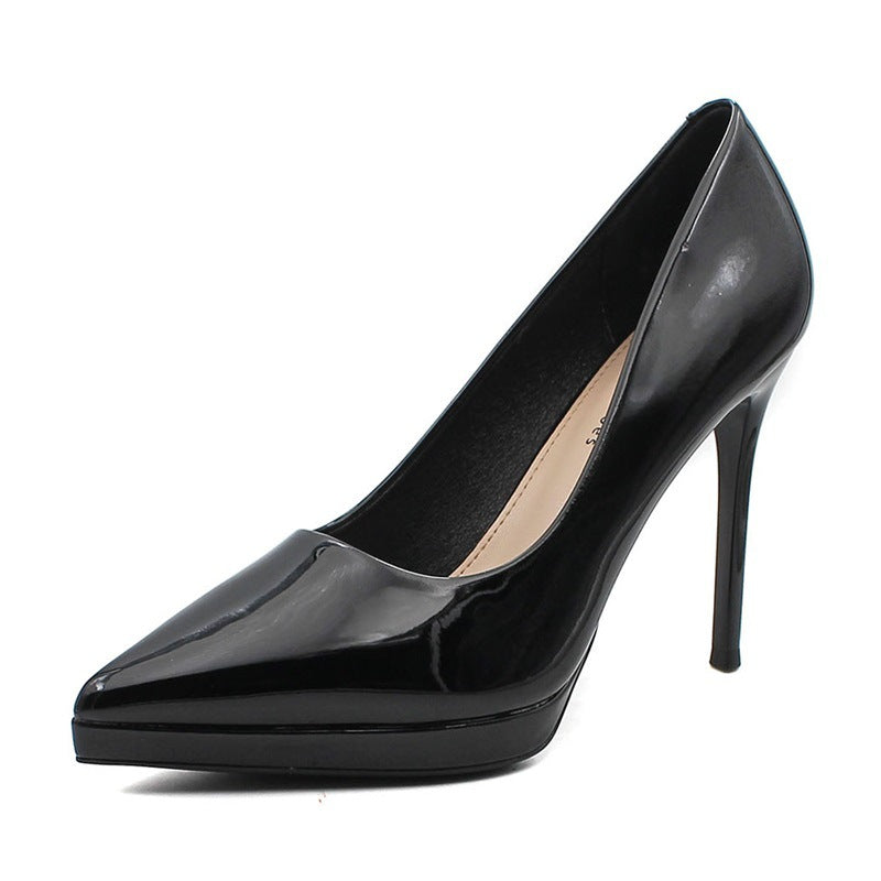 Scarpe da donna sexy in vernice - Moda