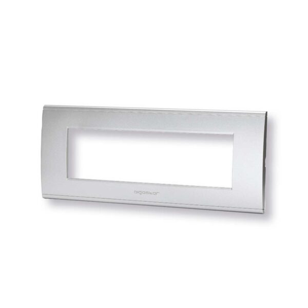 Placche per interruttori a 7 moduli della serie Living Compatibili Bticino