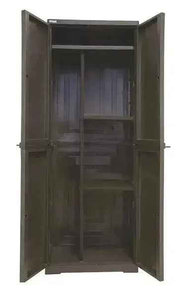 Armadio portascope in rattan misure 65x45x178 cm colore marrone.