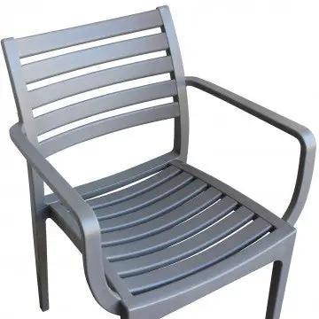 Poltrona in polipropilene impilabile Eveline - Dimensioni: 58.5x55.2x84cm