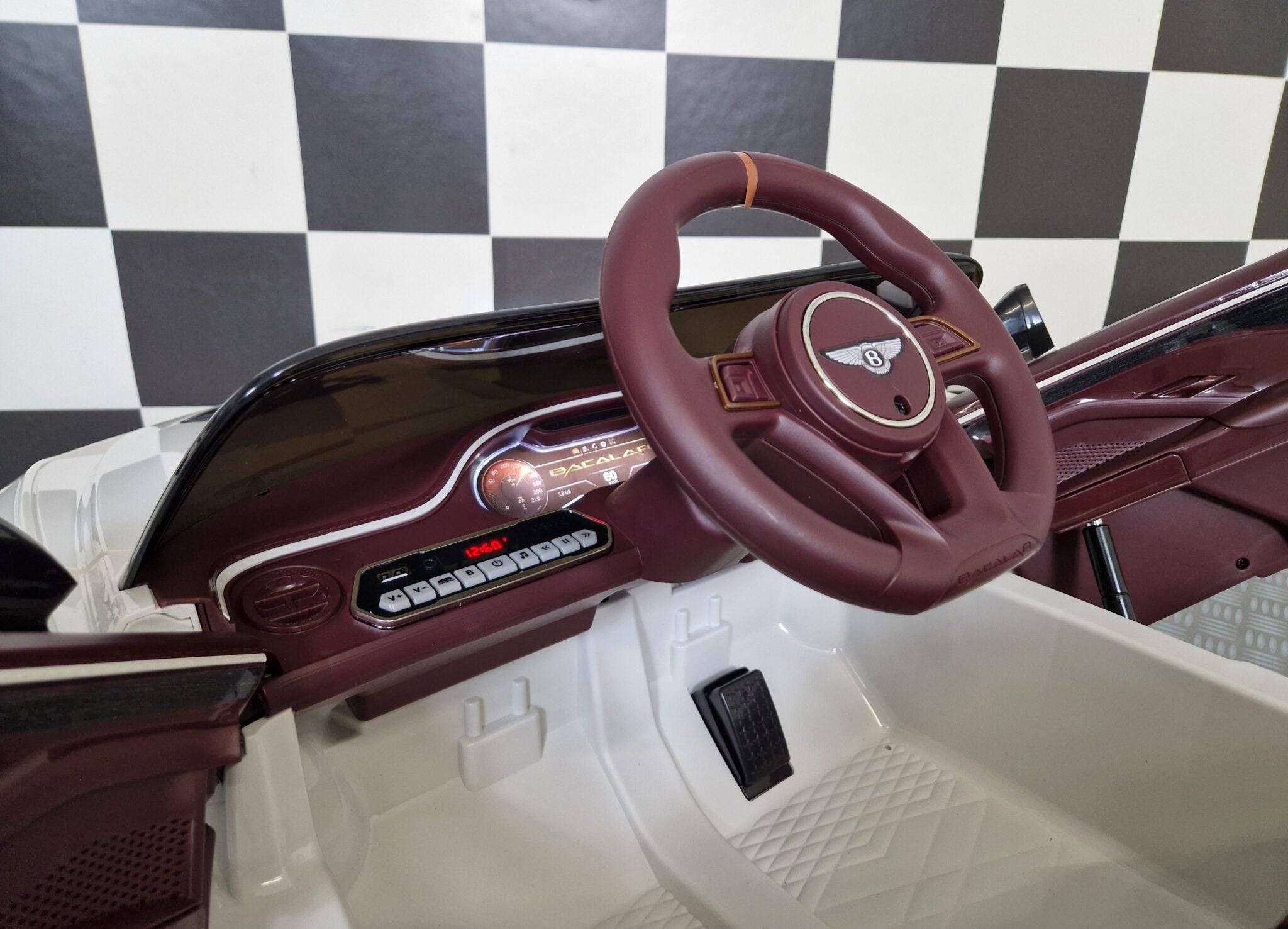 Auto Elettrica per Bambini Bentley Bacalar 12 V – Bianca