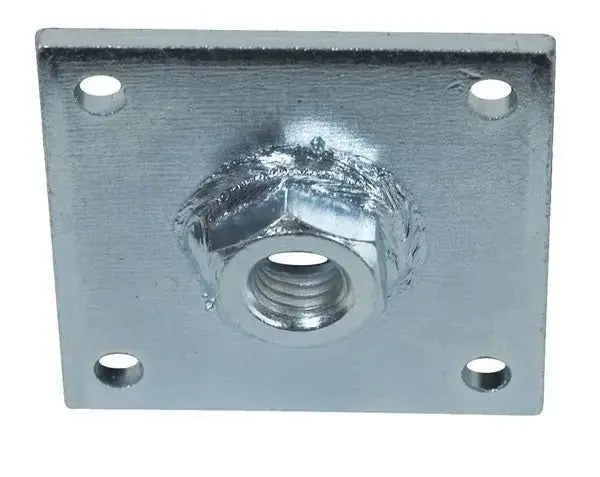 PIASTRA MM 50X50 C/DADO SALDATO M12