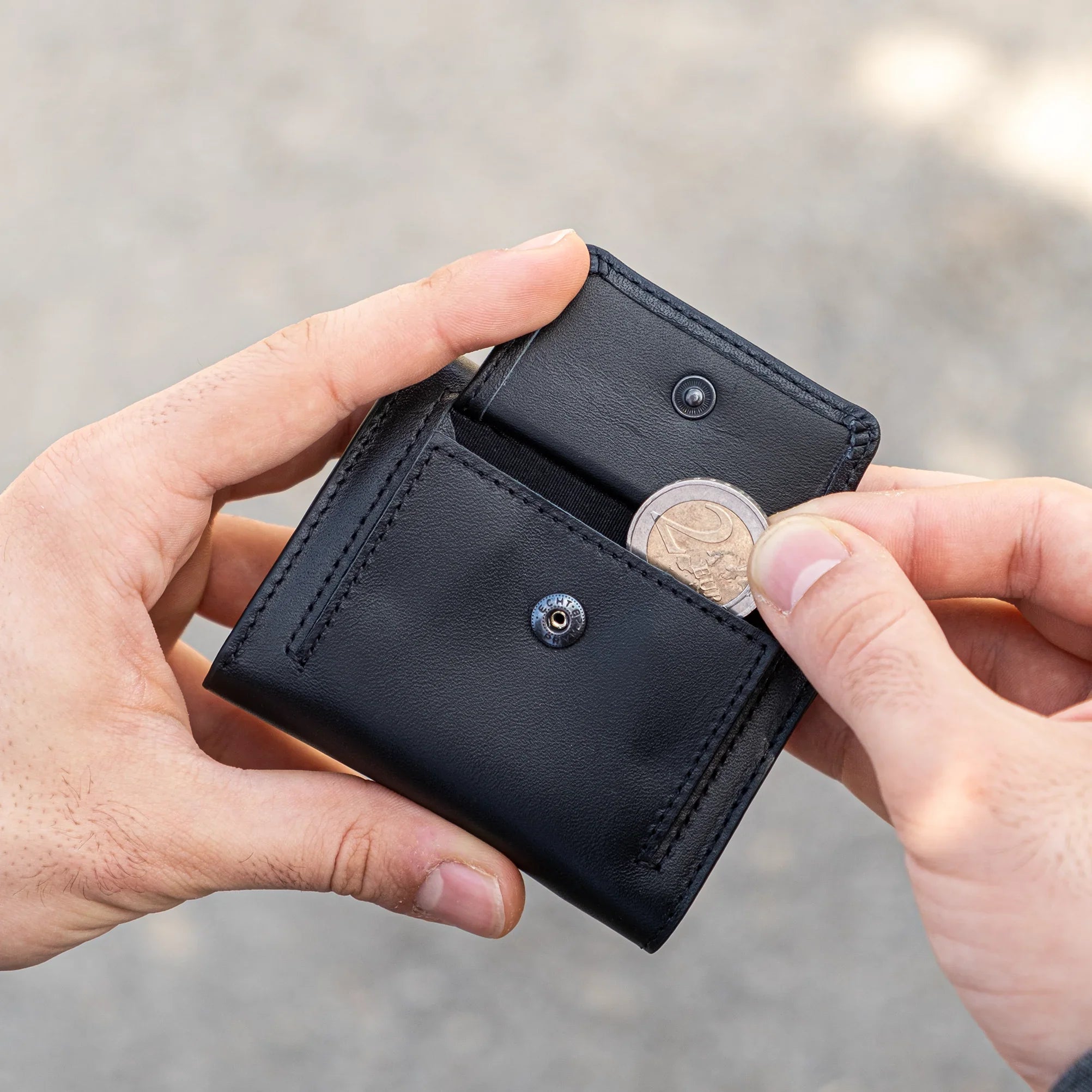 KLIK Classic con portamonete XL Mirum Nero