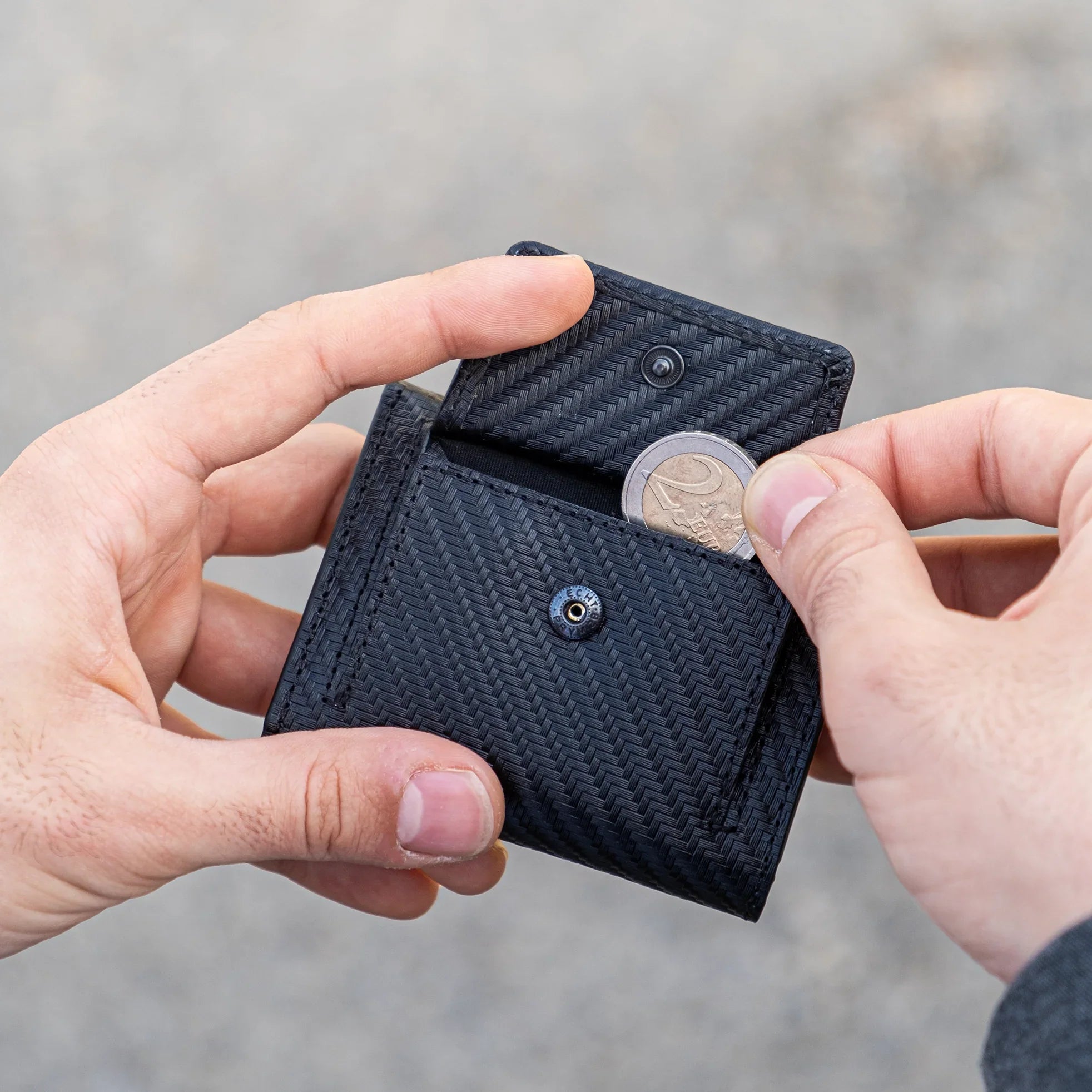 KLIK Classic con portamonete XL Carbon