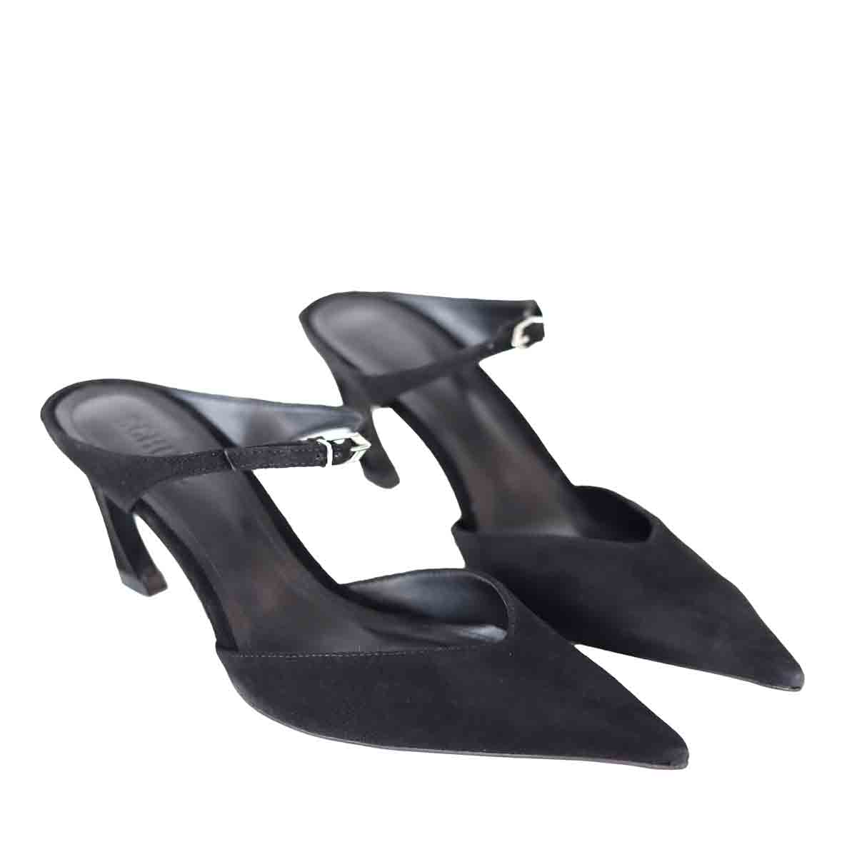 MULE NERA