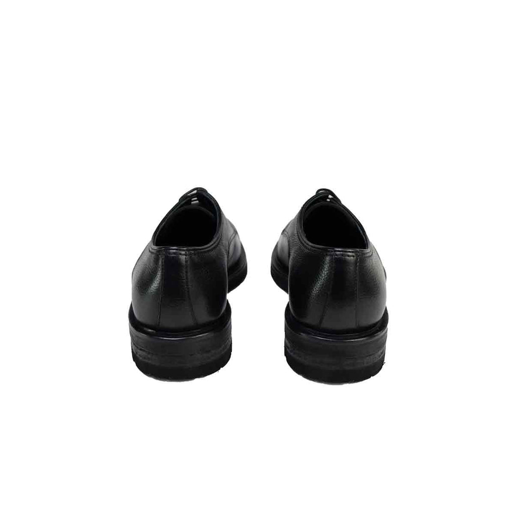 SCARPA CON LACCI GRAINED NERO