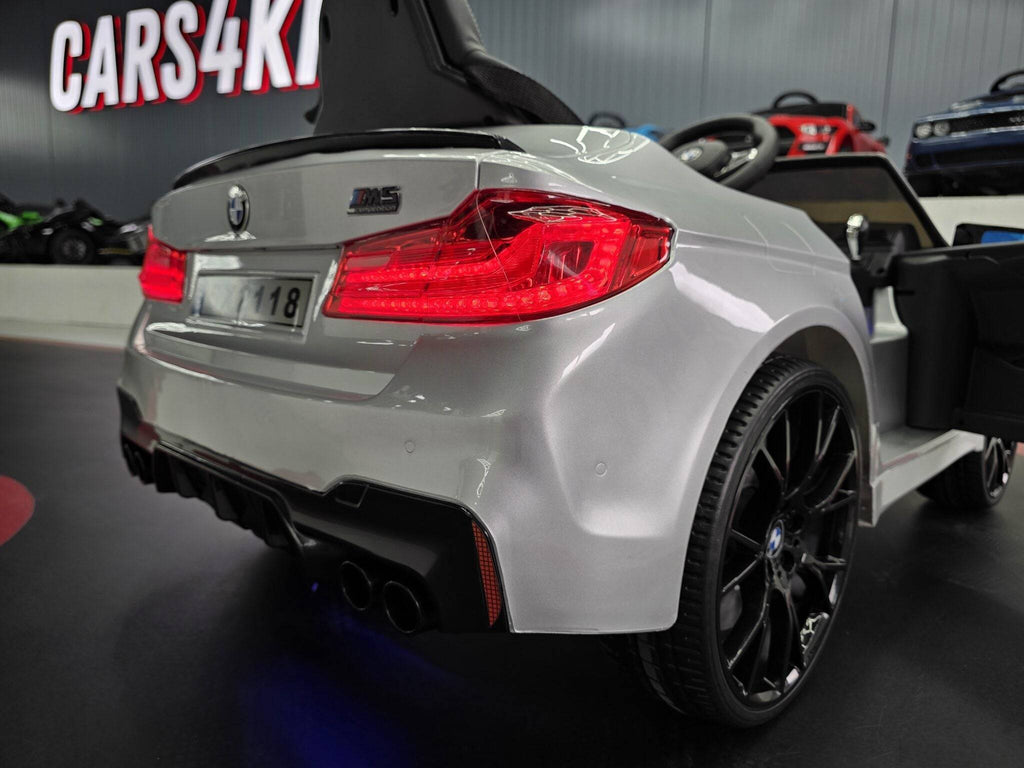 Auto Elettrica per Bambini BMW M5 24 V – Grigio Metallizzato
