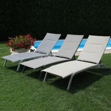 Lettino Itaca Impilabile: Alluminio Taupe, Textilene Imbottito Ecru', cm 194x71x83