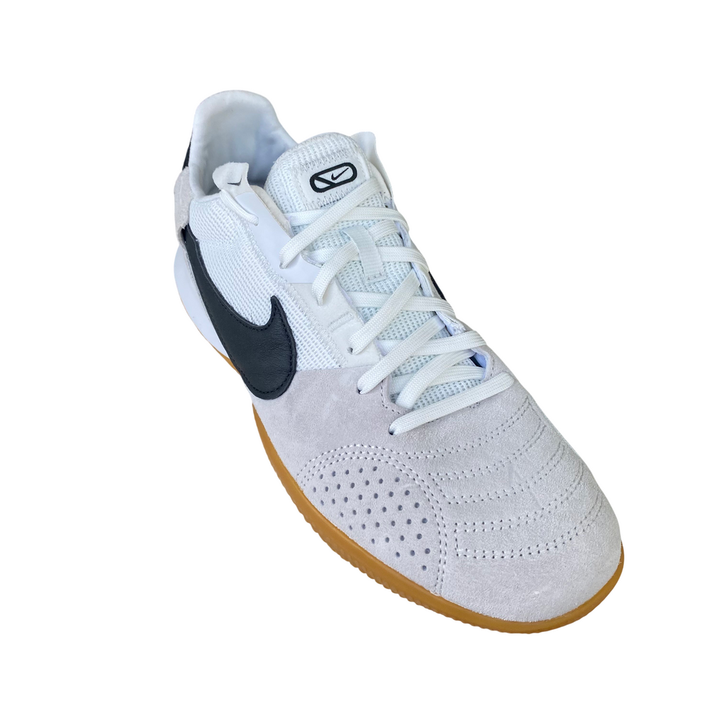 Nike scarpa da calcetto indoor Streetgato HV5759-100 bianco-nero