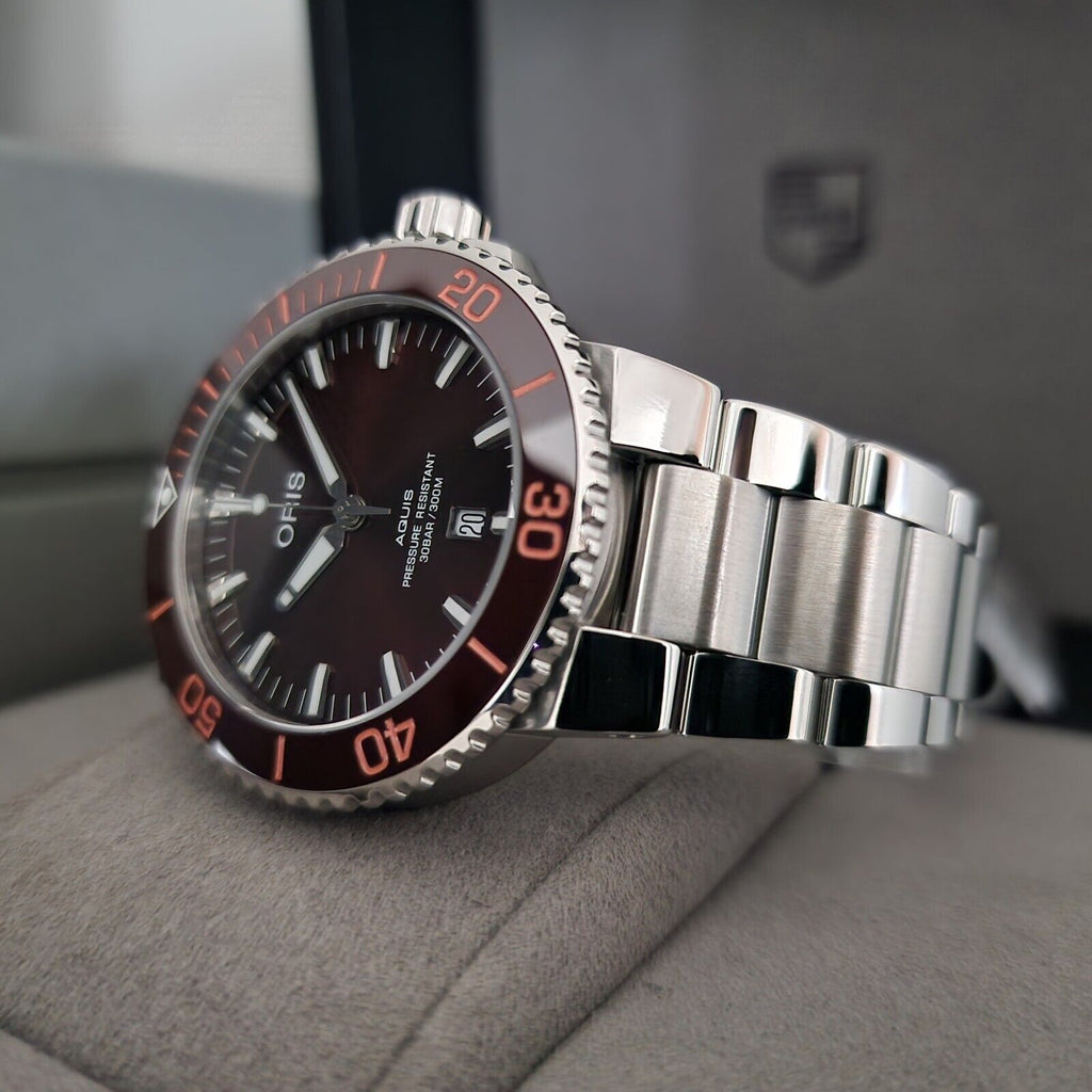 Oris Aquis Date Automatic Swiss Made Marrone 43.5mm – 01 733 7730 4152-07 8 24 05PEB