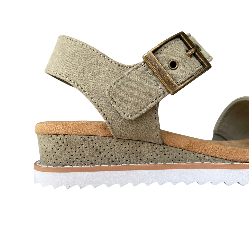 Skechers sandalo da donna BOBS Desert Kiss Serendipitous 114147/OLV oliva