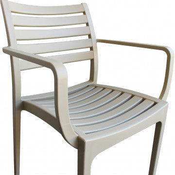 Poltrona in polipropilene impilabile Eveline - Dimensioni: 58.5x55.2x84cm