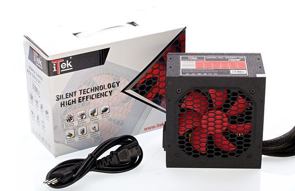 itek DESERT 750 alimentatore per computer 750 W 20+4 pin ATX ATX Nero, Rosso [ITPSD750]