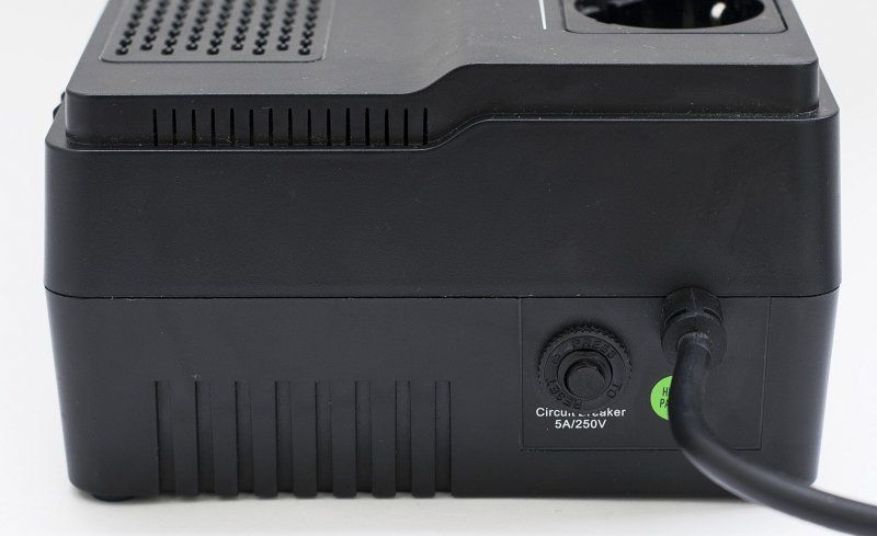 APC BV800I-GR gruppo di continuità (UPS) A linea interattiva 0,8 kVA 450 W 4 presa(e) AC [BV800I-GR]