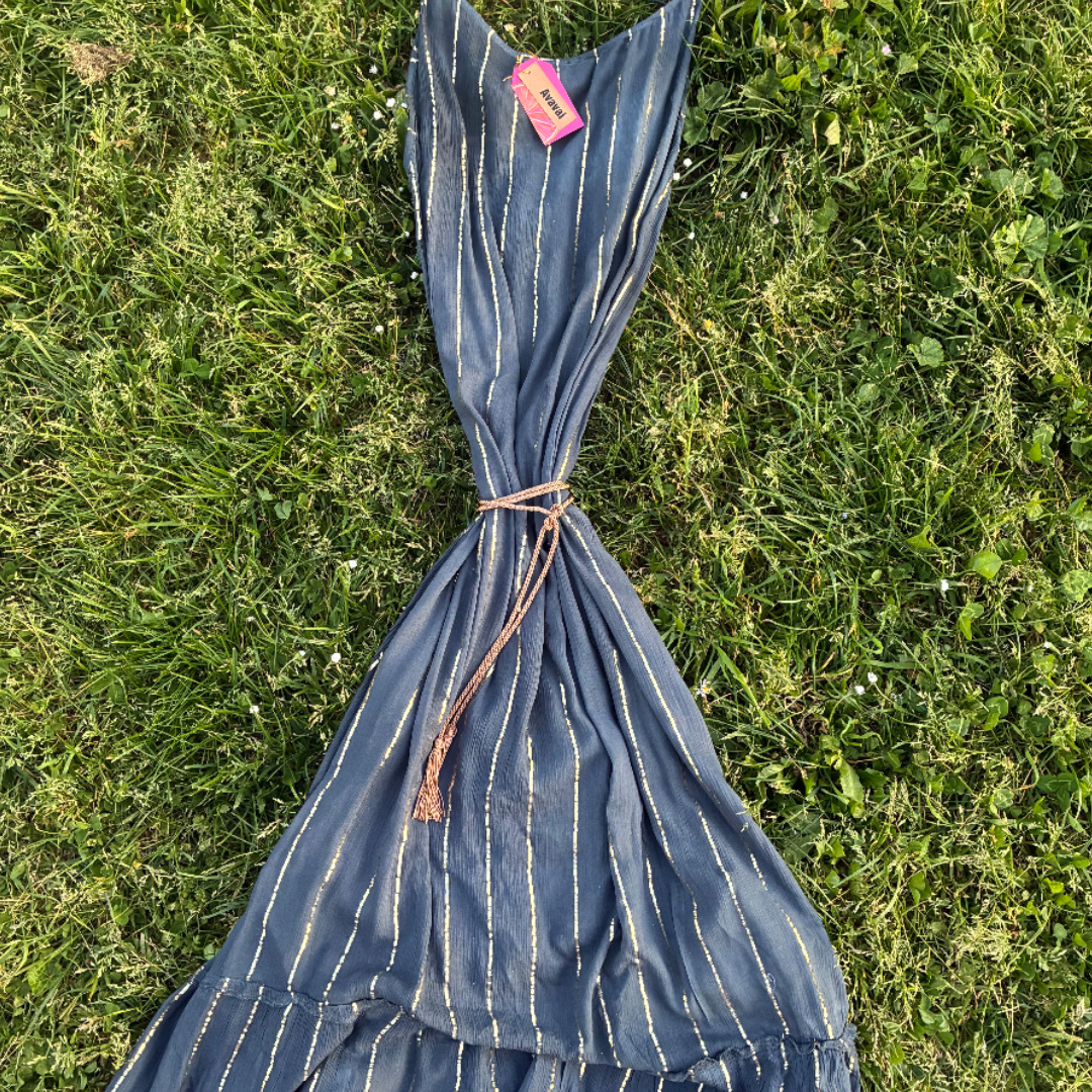 Maxi Dress a righe oro con cintura in cordoncino + nappine✨ Navy Blue