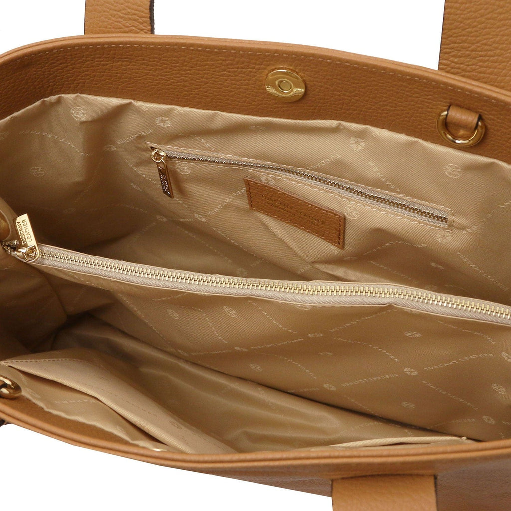 Callie - Soft leather shoulder bag | TL142415