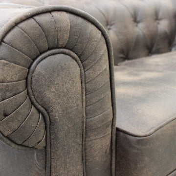 Divano Chesterfield in ecopelle bianca o marrone vintage 2 o 3 posti