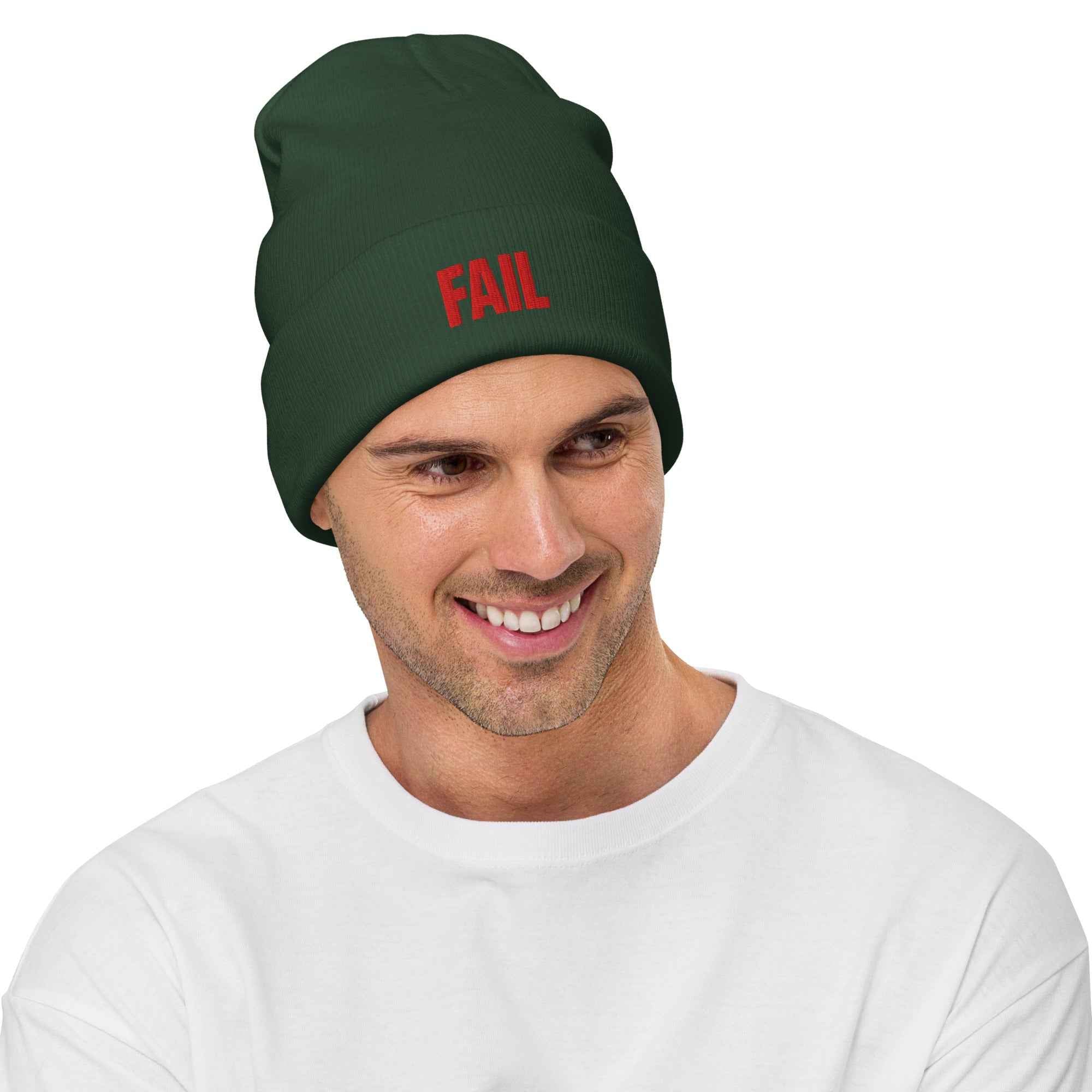 Berretto ricamato FAIL🧢🔴