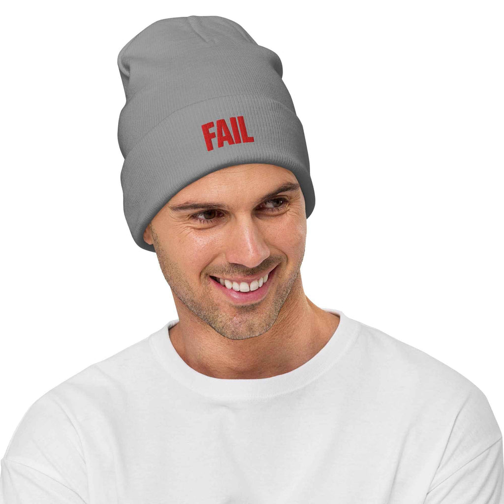 Berretto ricamato FAIL🧢🔴