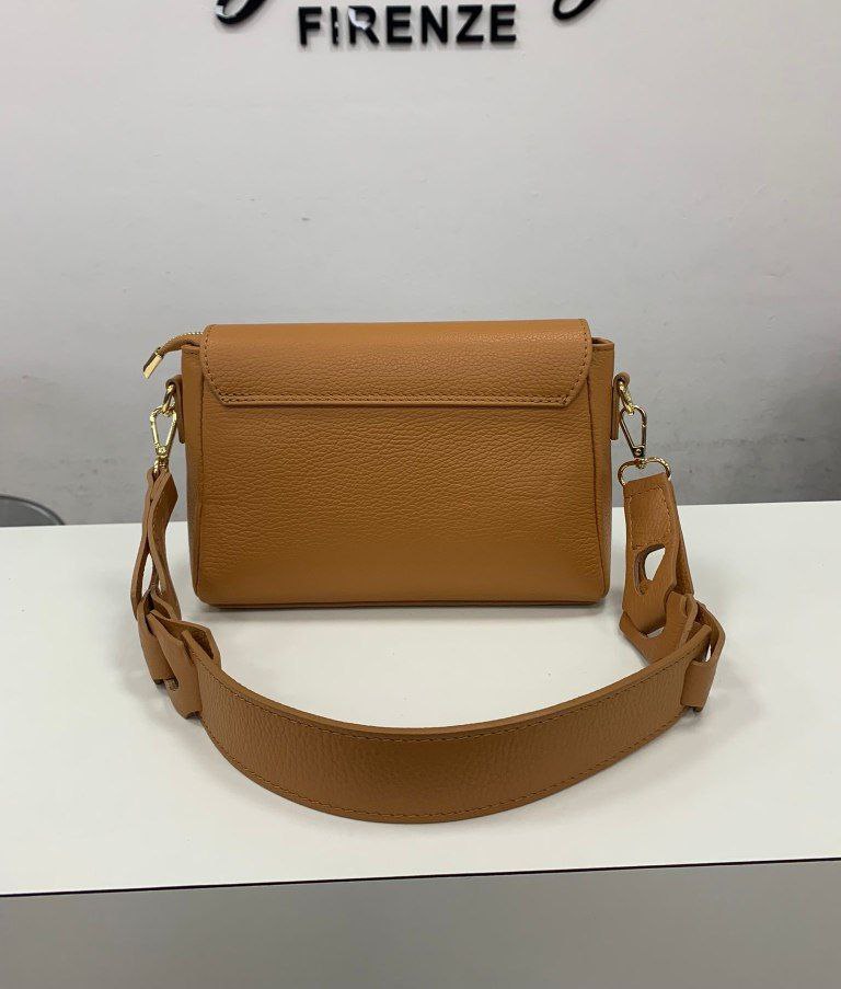 Exquisite Italian Leather Bag – Timeless Elegance & Craftsmanship