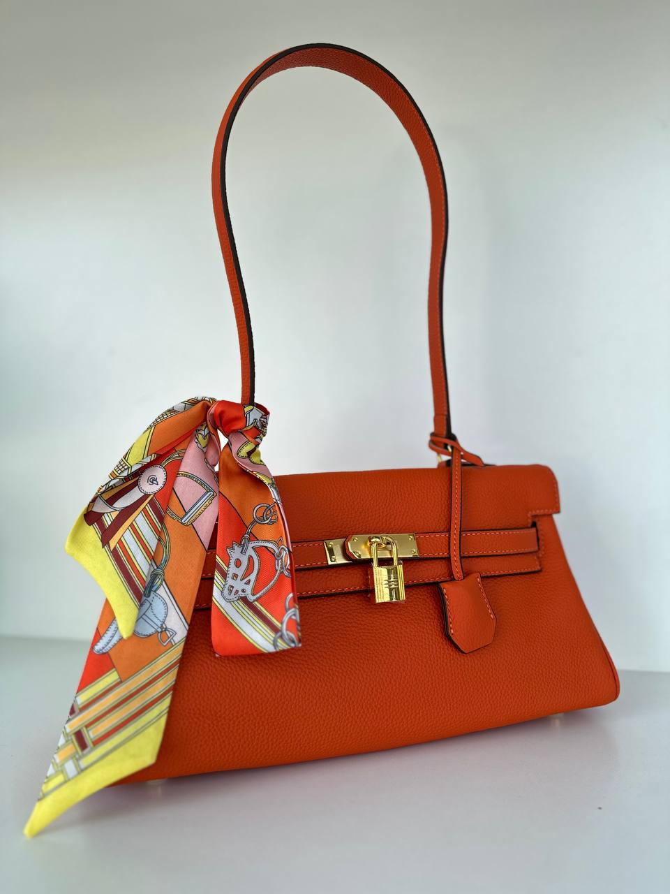 Premium Leather Bag with an Original Lock Closure, Made in Italy