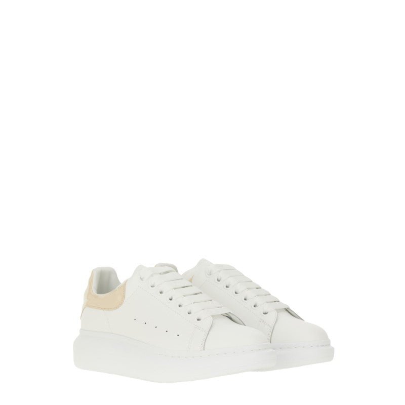 Alexander McQueen – Sneakers Oversize in Pelle con Dettaglio Beige