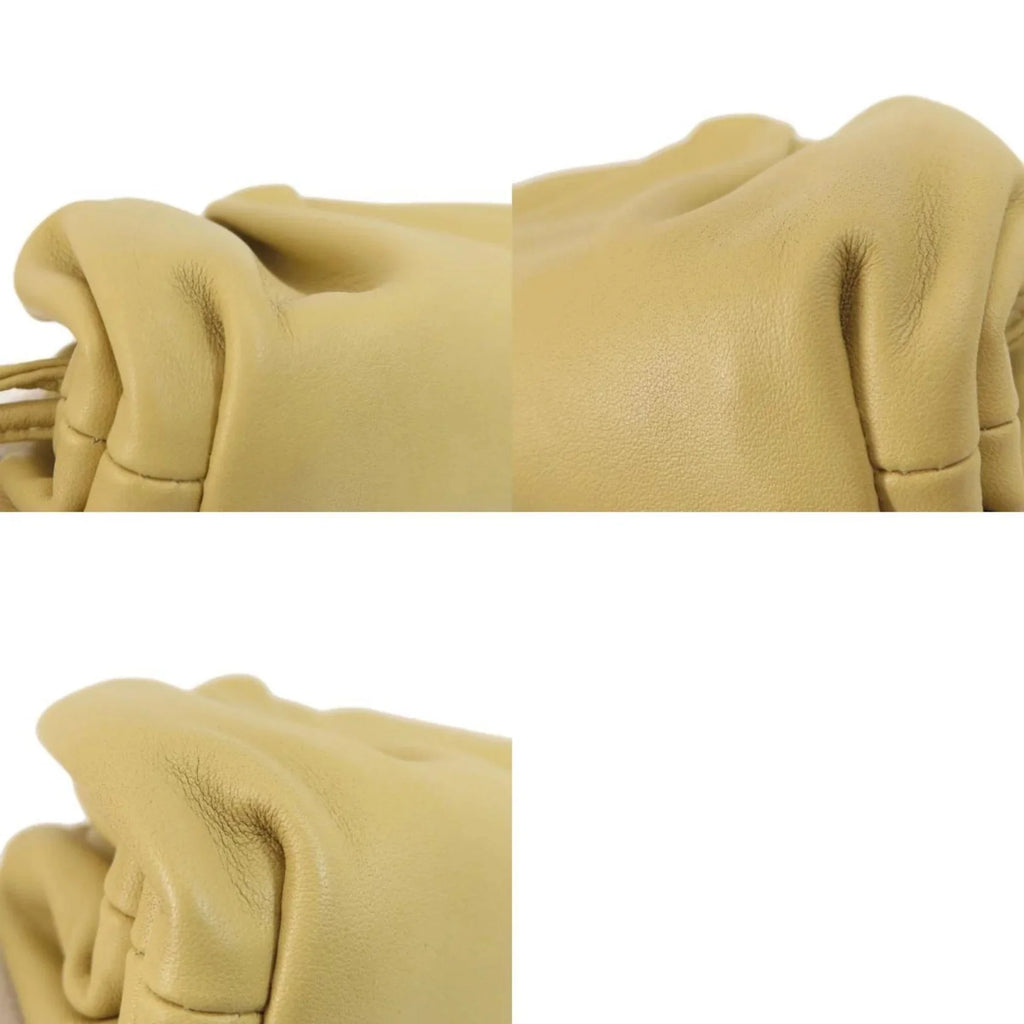 Bottega Veneta – Portamonete The Pouch in pelle beige