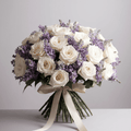ABBRACCIO DI PACE – Mazzo di Rose Bianche e Fiori Viola