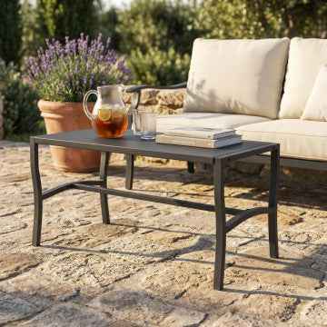 Tavolino in acciaio verniciato a polvere, dimensioni 92x45x45 cm