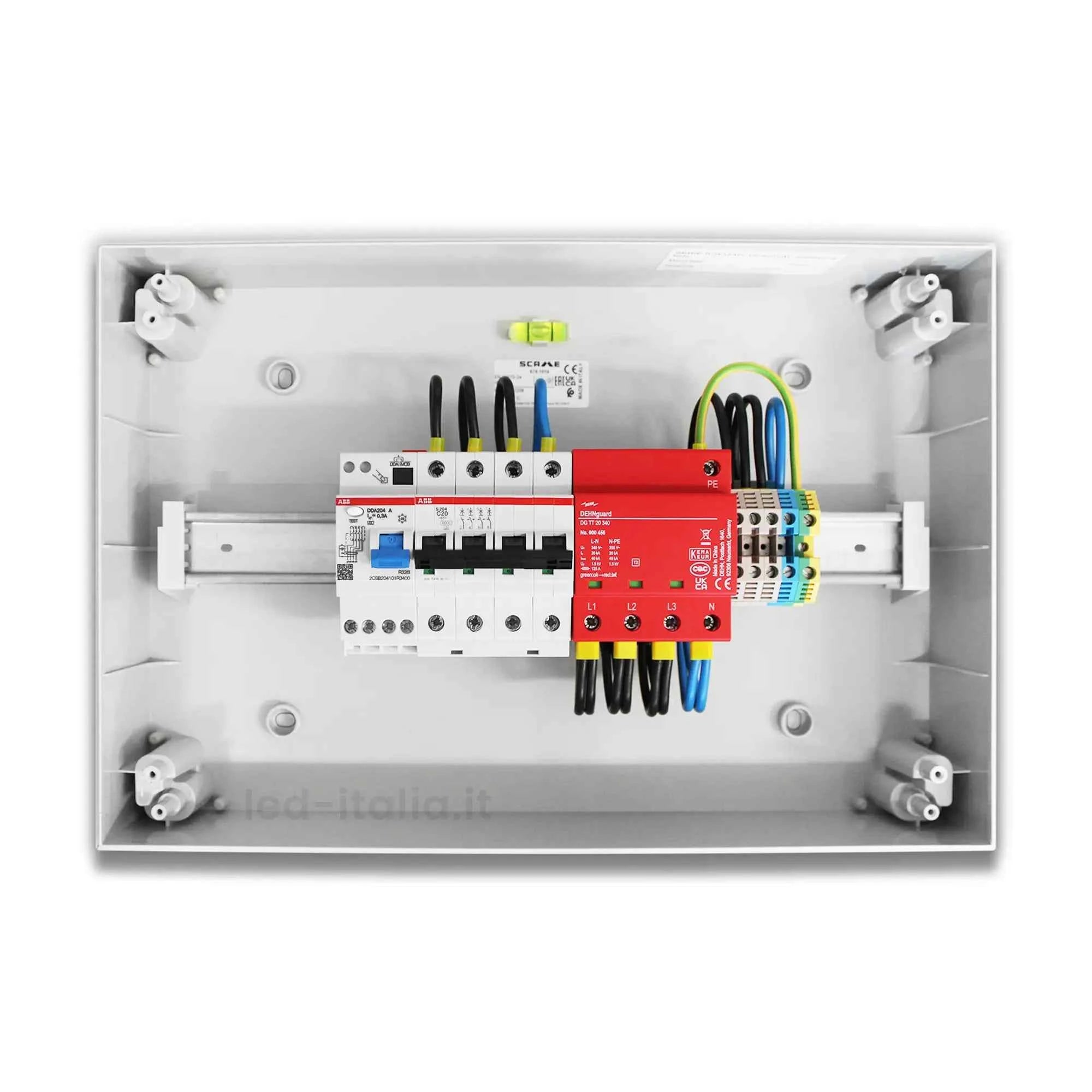 Quadro AC Trifase 10 kW 20 A 400 V con 8 Moduli, SPD, ABB e DEHN IP65
