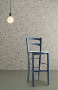 Sgabello moderno in arte povera
